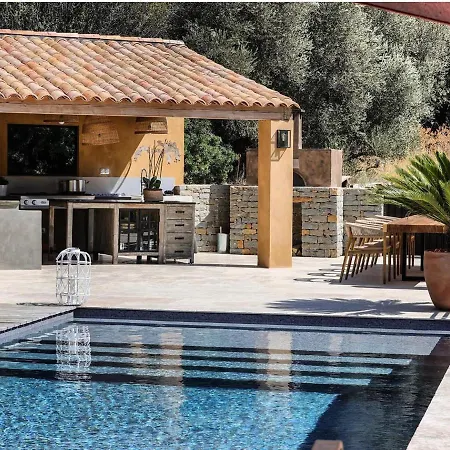 Oda ve Kahvaltı Cote Vignes Cassis