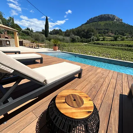 Cote Vignes Bed and Breakfast