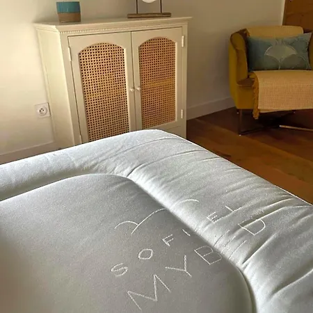 Cote Vignes Bed & Breakfast